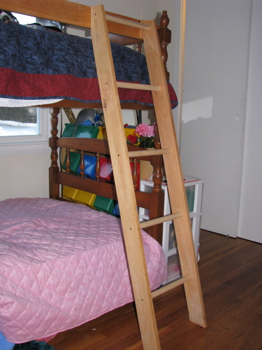bunkbed ladder